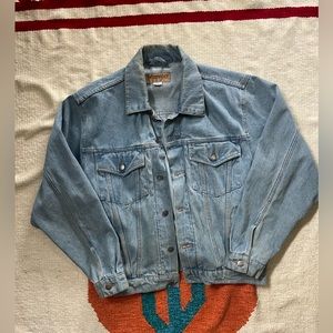 Vintage Wrangler Hero Denim Trucker Jean Jacket, men’s size M, light denim wash